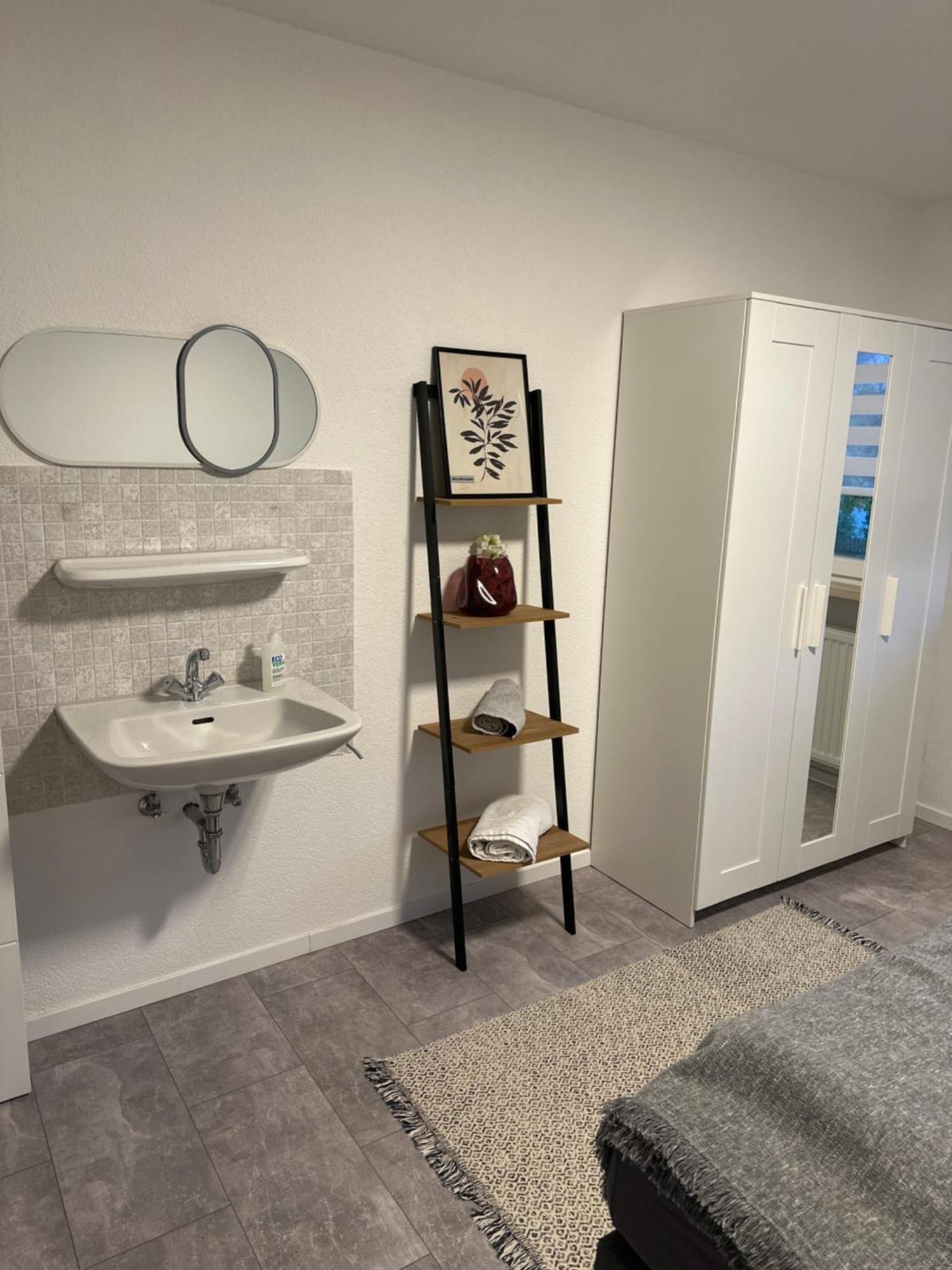 Weinstadt Monteurwohnnung Ferienwohnung Zewnętrze zdjęcie